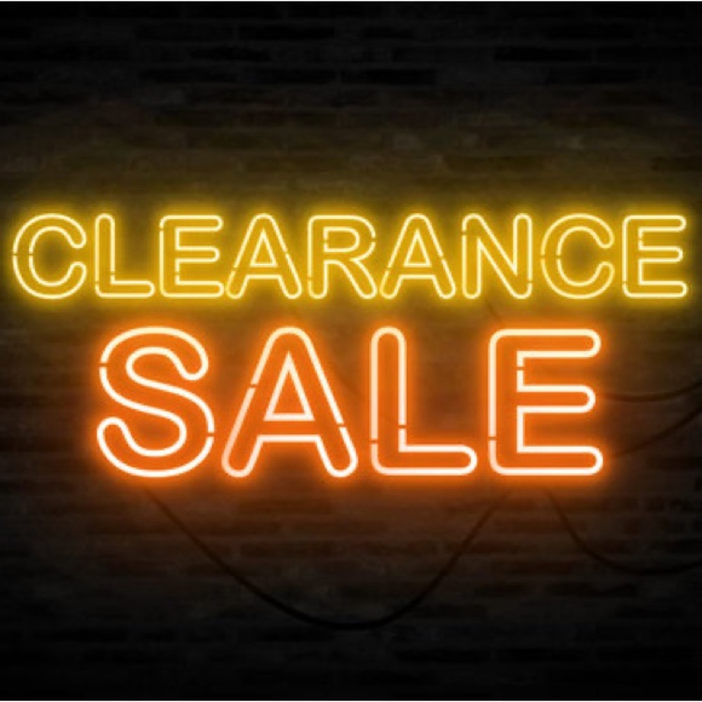 Closet Clearout!!!! It’s Got To Go!!!!